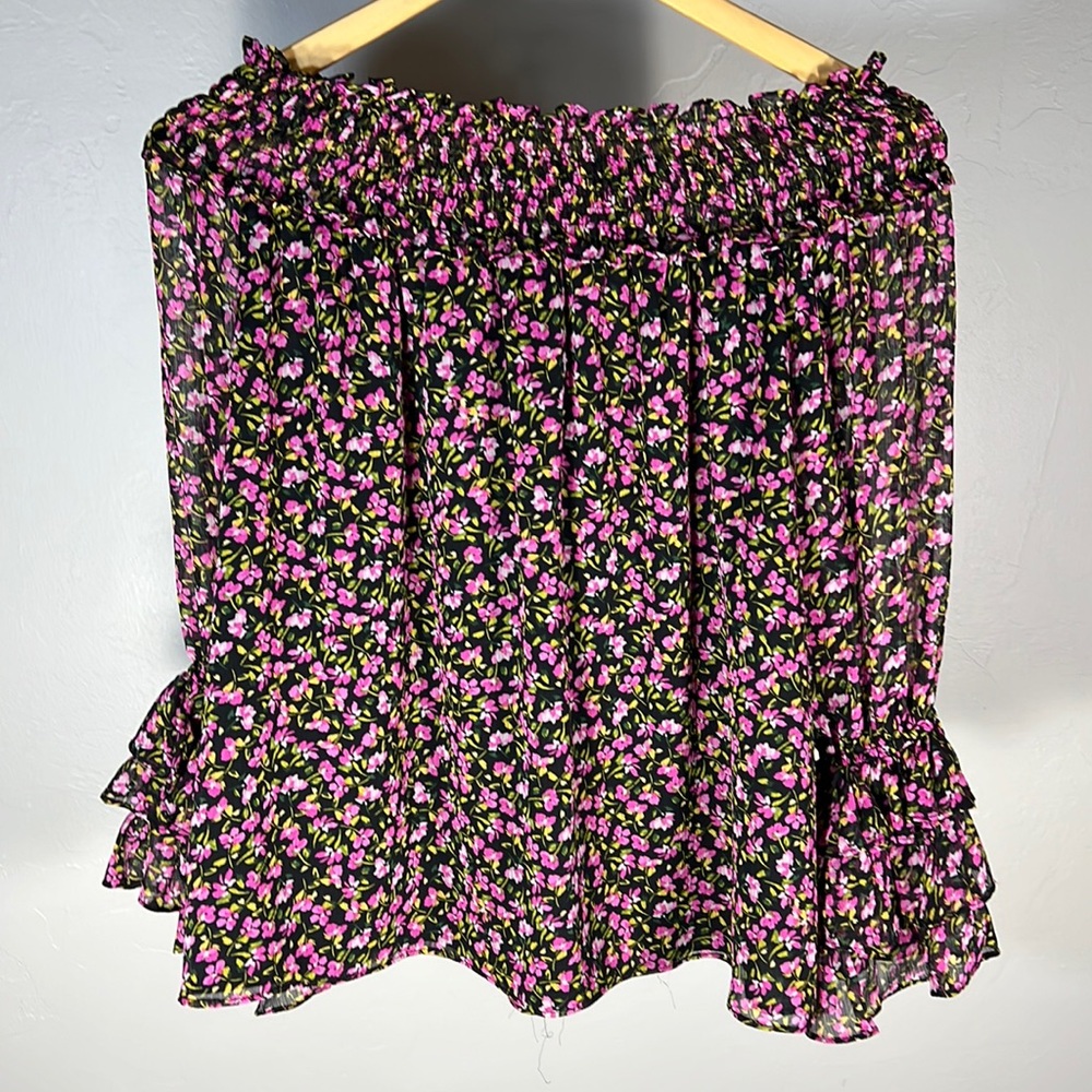 CeCe Smock Off the Shoulder Top - Women’s S